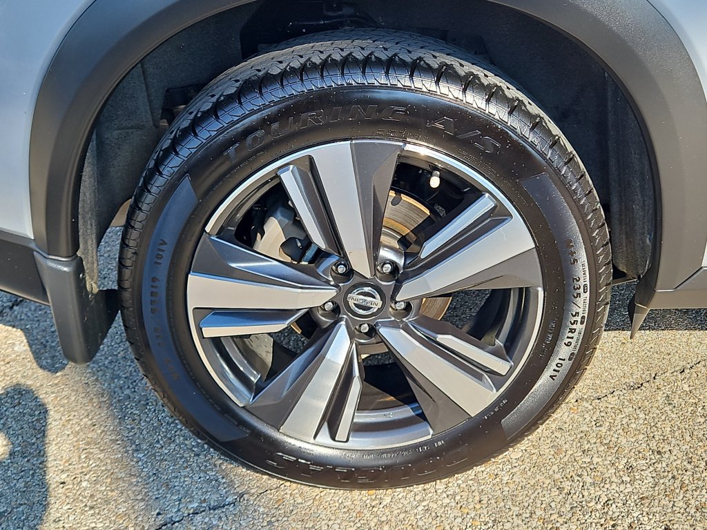 Used 2021 Nissan Rogue SL w/ Premium Package FWD image 5
