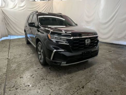 Used 2024 Honda Pilot Elite image 1