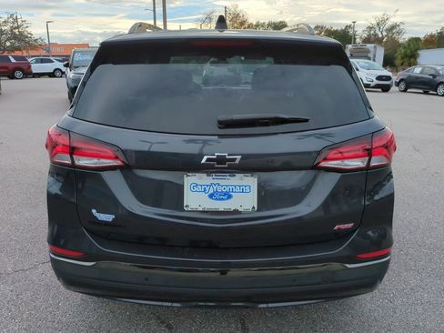 Used 2022 Chevrolet Equinox RS w/ RS Leather Package image 5