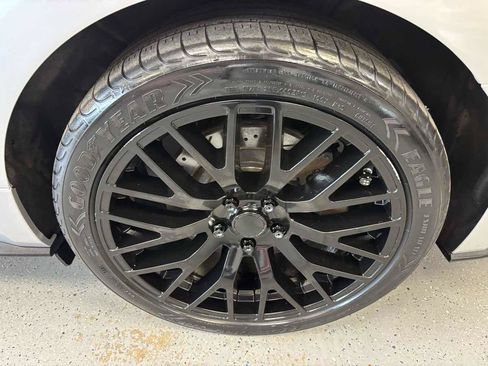 Used 2015 Ford Mustang GT Premium RWD image 34