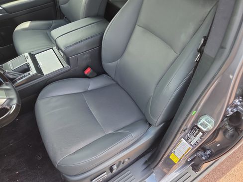 Used 2022 Lexus GX 460 Premium w/ Premium Plus Package AWD/4WD image 13