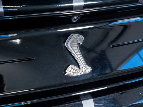 Used 2021 Ford Mustang Shelby GT500 w/ Technology Package image 30