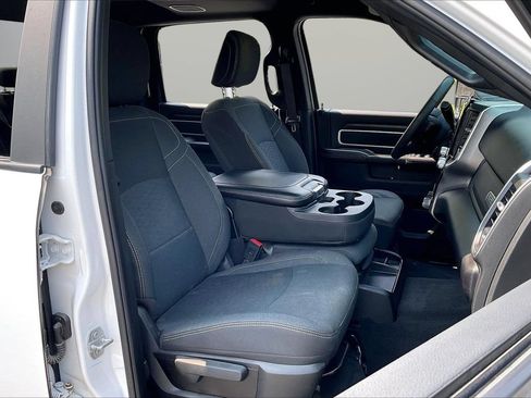 Used 2025 RAM 2500 Big Horn AWD/4WD image 23