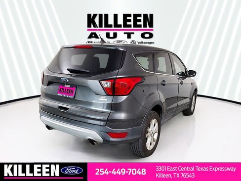 Used 2019 Ford Escape SE FWD image 8
