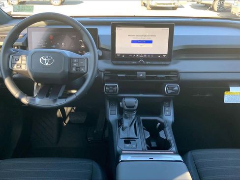 New 2026 Toyota RAV4 SE AWD/4WD image 5