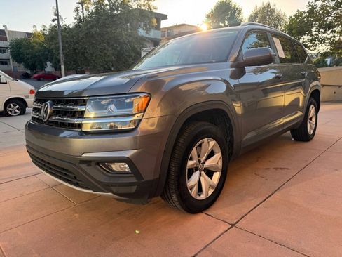 Used 2019 Volkswagen Atlas SE FWD image 2
