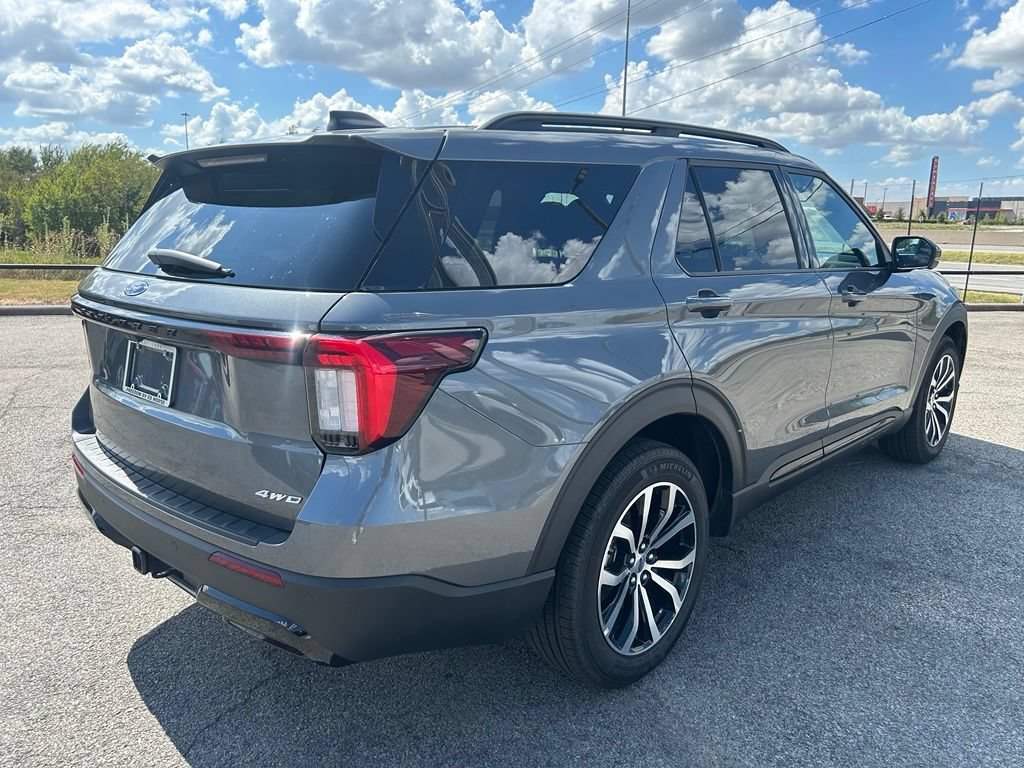 Used 2026 Ford Explorer ST-Line AWD/4WD image 5
