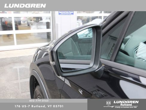 Used 2022 Volkswagen Tiguan SE R-Line image 54