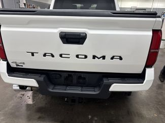 Used 2024 Toyota Tacoma SR5 video 4
