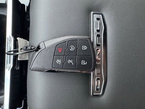 New 2026 GMC Yukon XL Denali w/ LPO, Floor Liner Package image 27