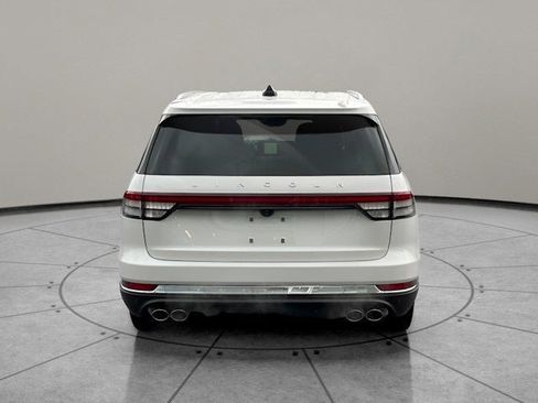 New 2026 Lincoln Aviator AWD image 11