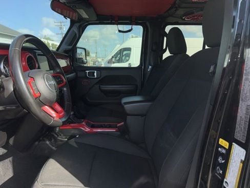 Used 2021 Jeep Gladiator Sport AWD/4WD image 9