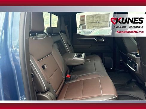 New 2026 GMC Sierra 1500 Denali w/ Denali Reserve Package AWD/4WD image 40