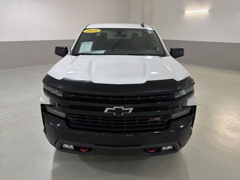 Used 2019 Chevrolet Silverado 1500 LT Trail Boss w/ Convenience Package AWD/4WD image 3