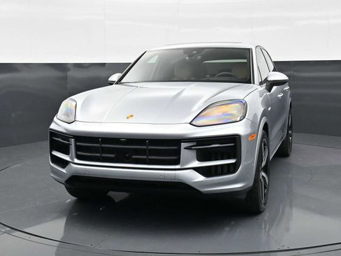 New 2026 Porsche Cayenne E-Hybrid image 32