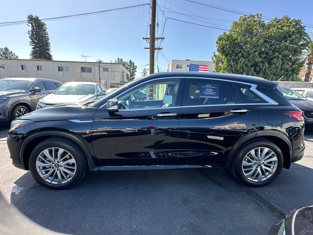 Used 2023 INFINITI QX50 Luxe FWD image 8