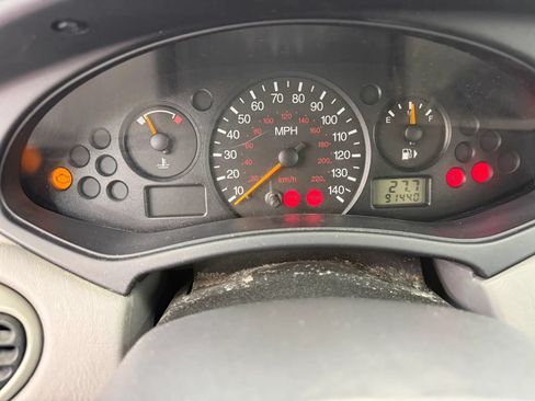 Used 2002 Ford Focus SE FWD image 10