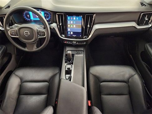Used 2024 Volvo S60 B5 Core image 4