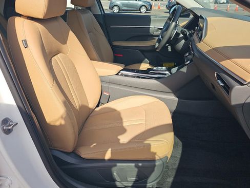 Used 2023 Hyundai Sonata Limited w/ Cargo Package FWD image 6