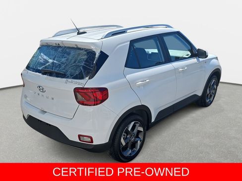 Certified 2026 Hyundai Venue SEL FWD image 5
