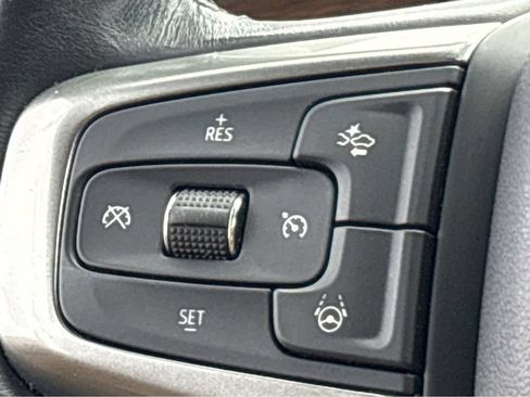 Used 2023 Chevrolet Tahoe Premier w/ Advanced Technology Package RWD image 18