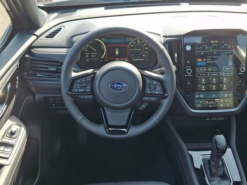 Used 2025 Subaru Forester Touring image 11