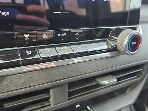 Used 2023 Chevrolet Colorado Trail Boss w/ Advanced Trailering Package image 20