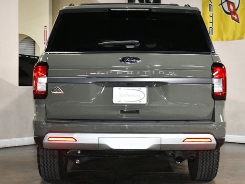 Used 2024 Ford Expedition Timberline image 2