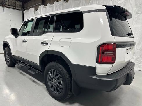 Used 2025 Toyota Land Cruiser 1958 image 5