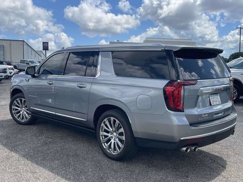 Used 2024 GMC Yukon XL Denali w/ Denali Reserve Package AWD/4WD image 5