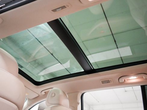 Used 2021 Mercedes-Benz GLS 580 4MATIC image 16