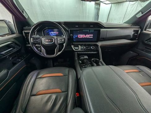 Used 2024 GMC Sierra 1500 AT4 w/ Technology Package AWD/4WD image 13