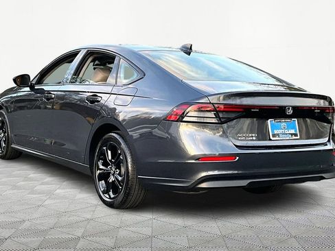 Certified 2025 Honda Accord SE image 4