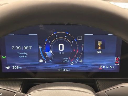 Used 2026 Chevrolet Equinox LT FWD image 10