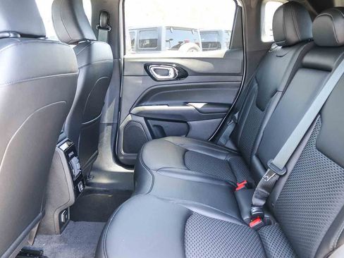 New 2026 Jeep Compass Latitude AWD/4WD image 20