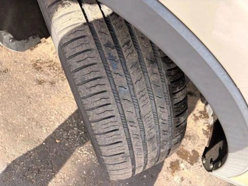 Used 2017 Lincoln MKX Reserve w/ Lincoln MKX Climate Package AWD/4WD image 41