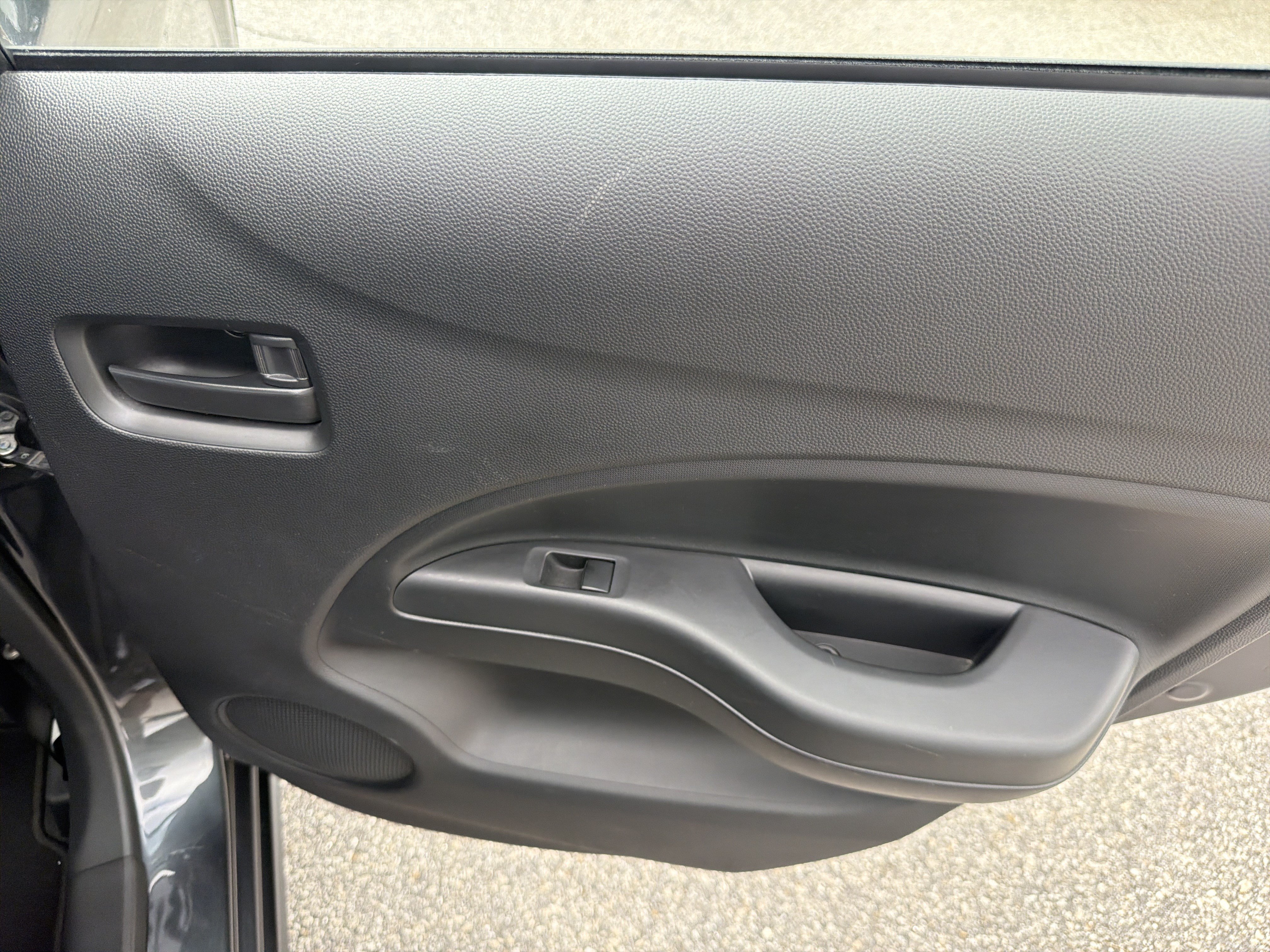 Used 2024 Mitsubishi Mirage ES FWD image 26