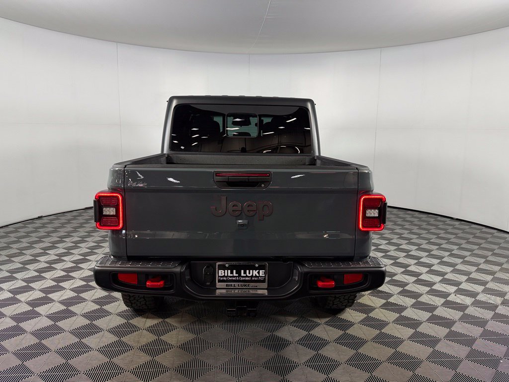 Used 2026 Jeep Gladiator Rubicon w/ Steel Power Dome Hood Package AWD/4WD image 8