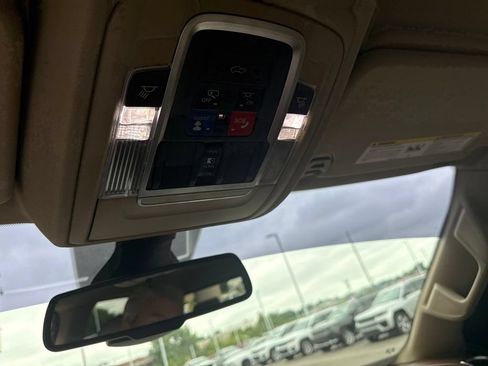 Used 2019 RAM 1500 Laramie AWD/4WD image 20