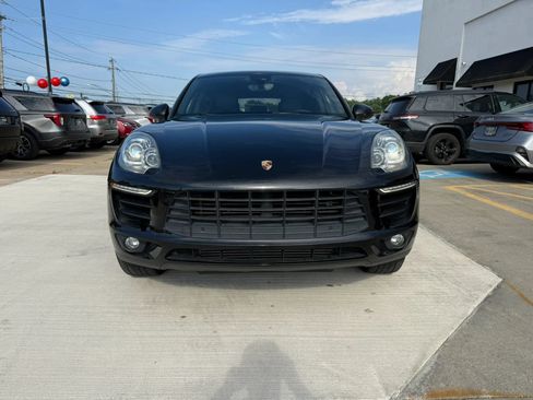 Used 2017 Porsche Macan AWD/4WD image 4