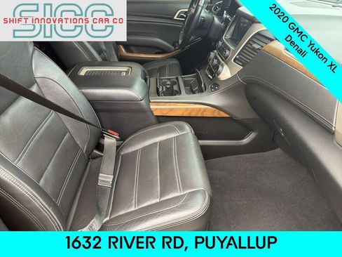Used 2020 GMC Yukon XL Denali w/ Denali Ultimate Package image 16