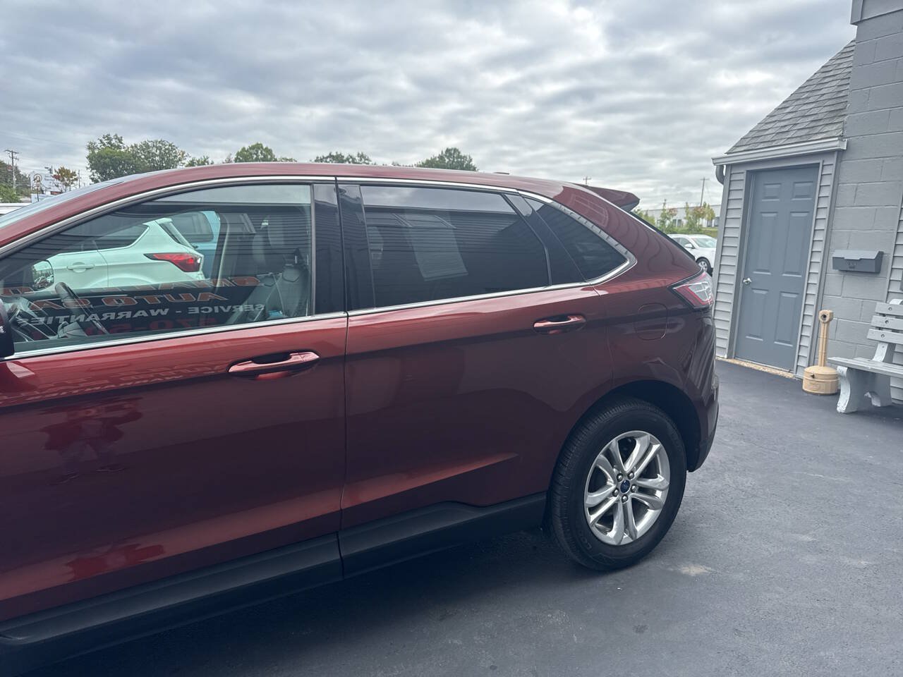 Used 2016 Ford Edge SEL w/ Equipment Group 201A AWD/4WD image 5
