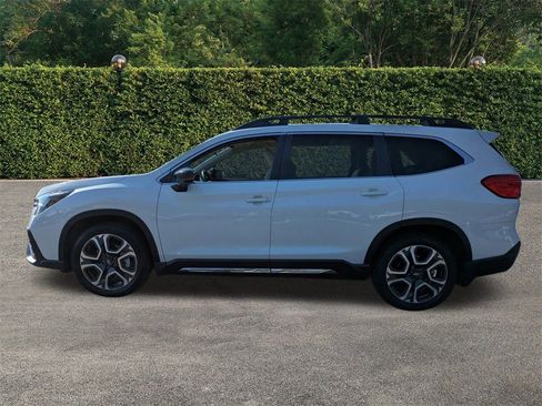 Used 2024 Subaru Ascent Limited w/ Technology Package image 8