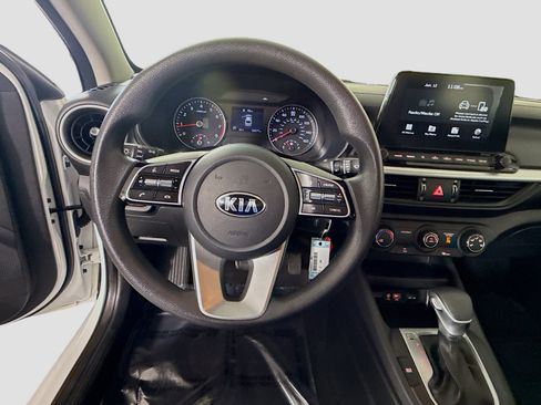 Used 2021 Kia Forte LXS FWD image 13