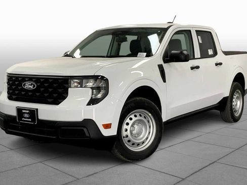 New 2025 Ford Maverick XL image 2