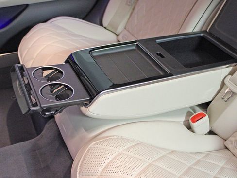 Used 2026 Mercedes-Benz S 580 4MATIC Sedan image 30