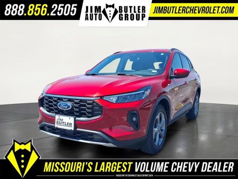 Used 2025 Ford Escape ST-Line Select AWD/4WD image 1