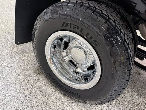Used 2024 RAM 3500 Tradesman w/ Chrome Appearance Group AWD/4WD image 48