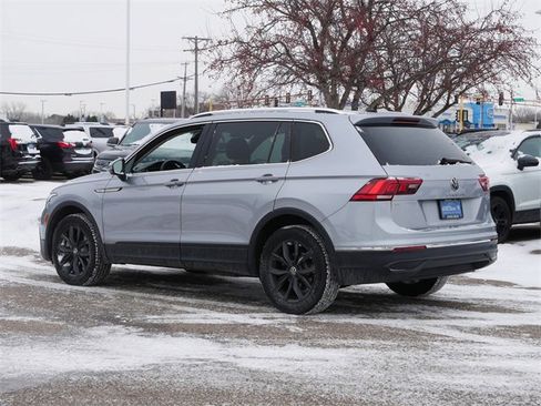 Certified 2024 Volkswagen Tiguan SE image 5
