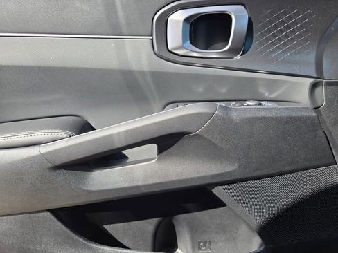 New 2026 Kia Sorento LX FWD image 16